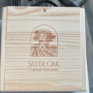 Silver Oak Wine Box